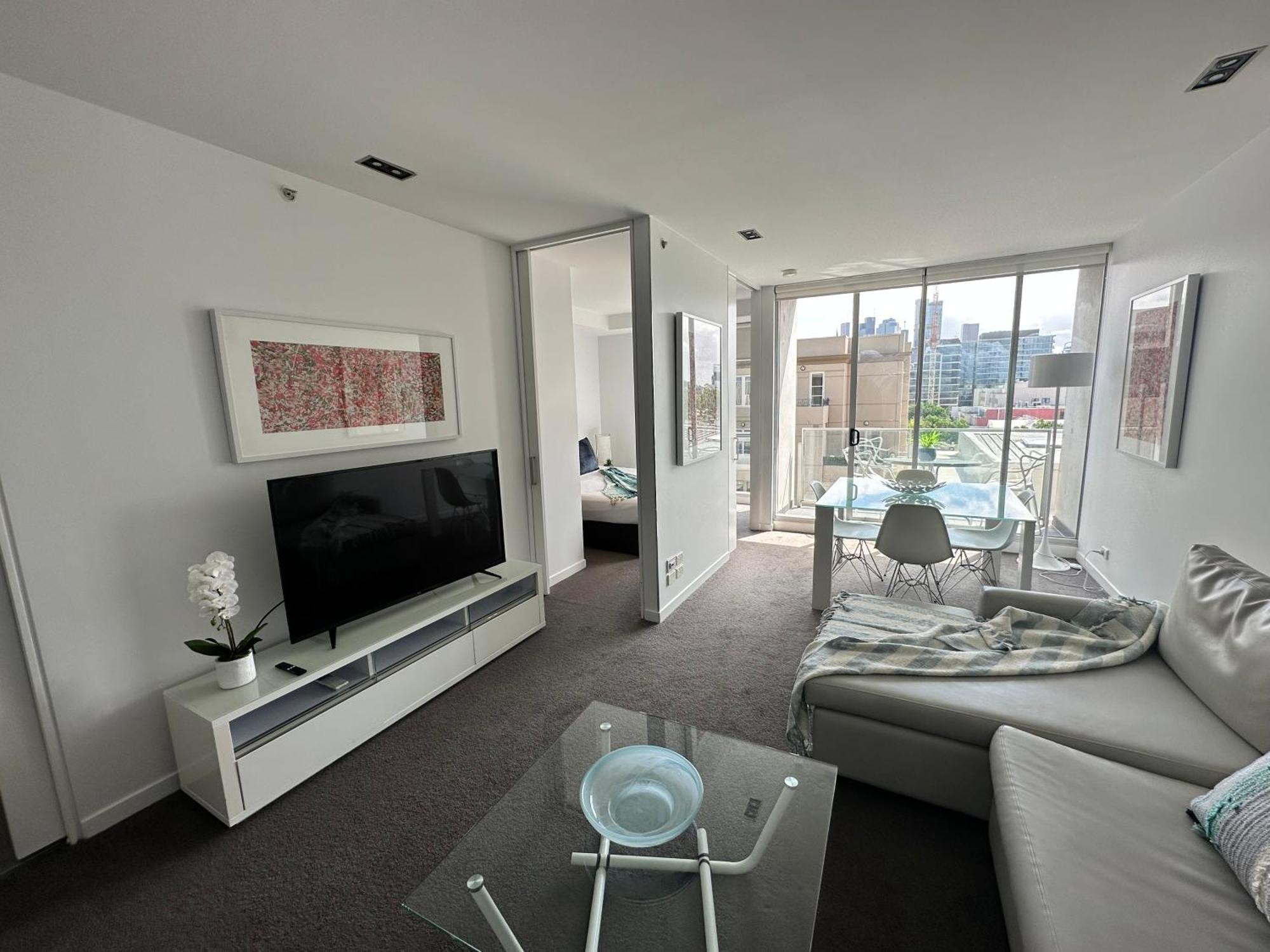 Adele Apartment Hotel East Melbourne Esterno foto